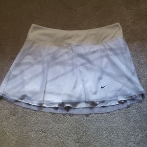 Nike Skirts - Nike Dri-Fit Mesh Skort/Skirt Medium Nike Skirts - Nike Dri-Fit Mesh Skort/Skirt Medium